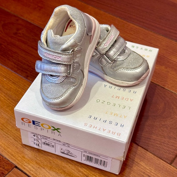 Assorted shoes for a little girl - Geox and Crocs 🌷 - Picture 2 of 4